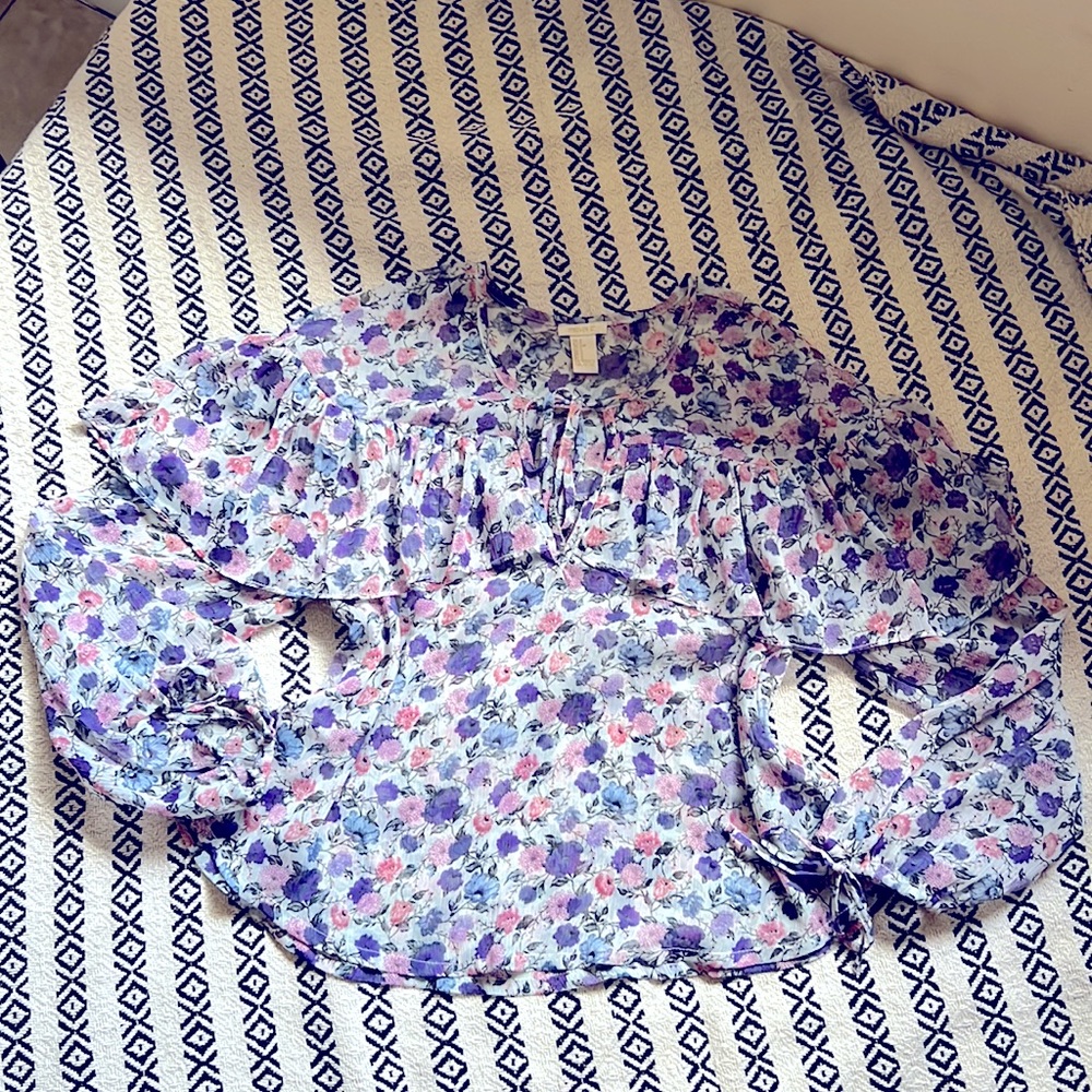 Forever 21 purple floral ruffle blouse - Size S